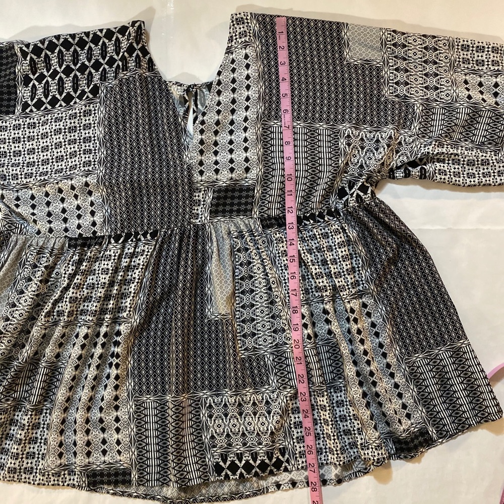 Ellos Black&White Patchwork Pattern Flowy Shirt - image 3